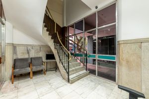 Image 1 - 258146