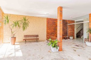Image 39 - 894783