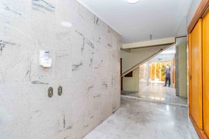 Image 42 - 894783