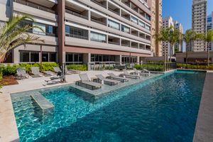 Image 19 - 897424
