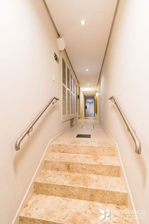 Image 35 - 933520