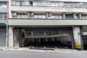 Image 13 - 915818