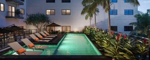 Image 15 - 930438