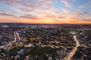 Image 6 - 928740