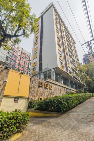 Image 37 - 104063