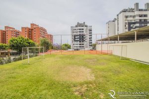 Image 33 - 751844