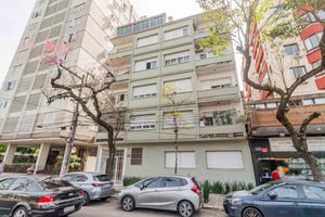 Image 33 - 886059