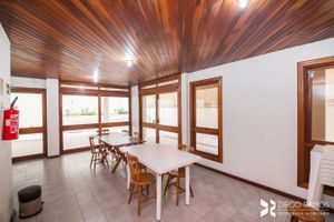 Image 47 - 369332