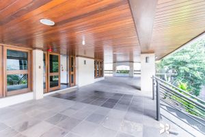Image 3 - 13942