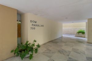 Image 24 - 828308
