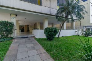 Image 36 - 828308