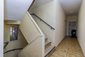Image 26 - 8195