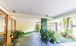 Image 1 - 204379