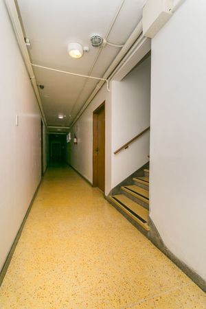 Image 5 - 14045