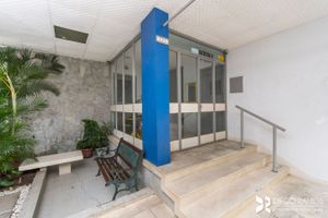 Image 23 - 205732