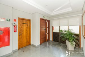Image 21 - 537108