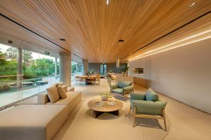 Image 21 - 702451