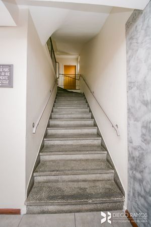 Image 28 - 208977