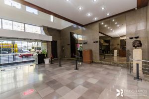 Image 35 - 208212