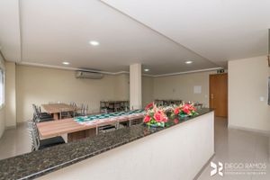 Image 11 - 876052