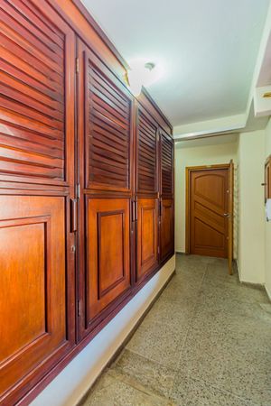 Image 24 - 276057