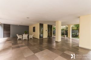 Image 32 - 735998