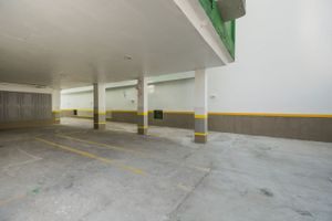 Image 14 - 211453