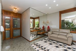 Image 31 - 866679