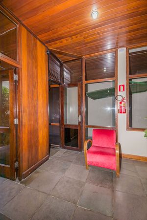 Image 32 - 212999