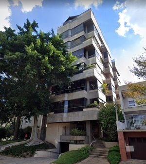 Image 21 - 657596