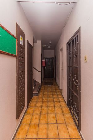 Image 4 - 891320