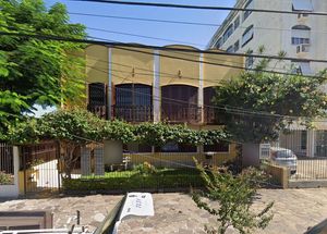Image 17 - 929913