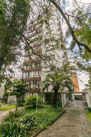 Image 37 - 215660