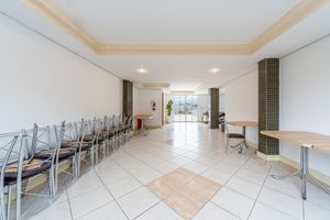 Image 32 - 886547