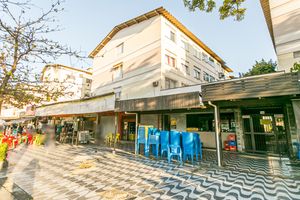 Image 21 - 305492