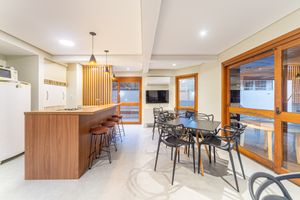 Image 11 - 226150