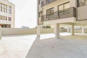 Image 35 - 217298