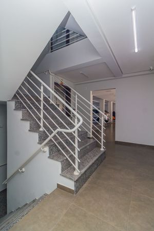 Image 46 - 868361
