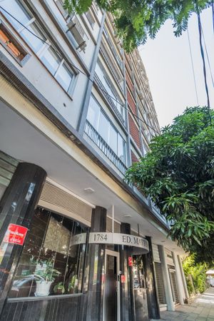 Image 28 - 217698
