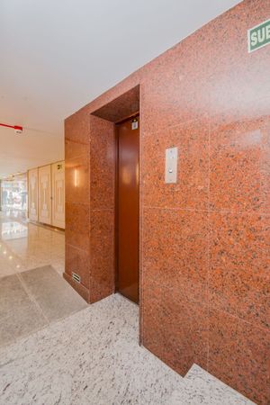 Image 19 - 220491