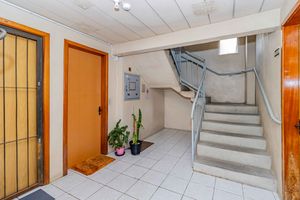 Image 16 - 860113