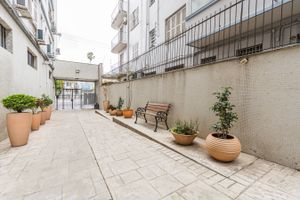 Image 8 - 15823