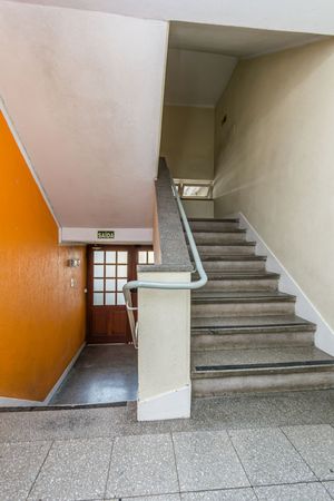 Image 32 - 868110