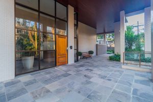 Image 32 - 897625