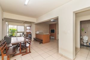 Image 17 - 807643
