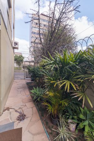 Image 21 - 807643