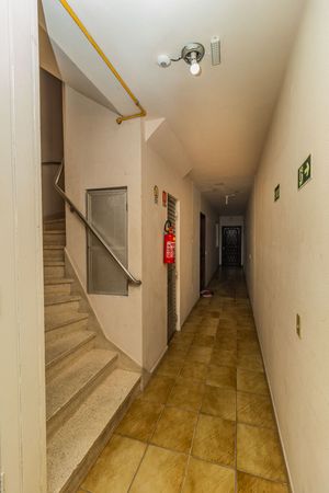Image 12 - 407313