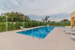 Image 3 - 223747