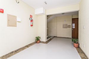 Image 25 - 872423