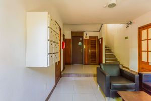 Image 30 - 225700
